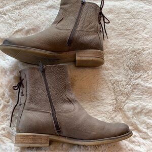 Joseph seibel boots like new!